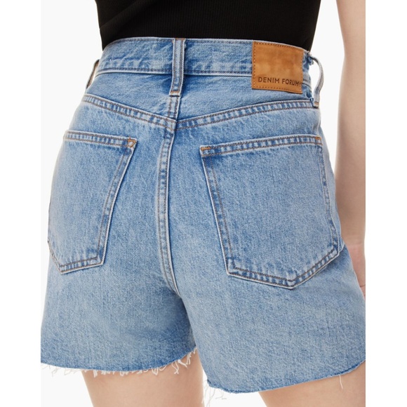 Aritzia Denim Forum Yoko High Rise Mid Thigh Cut-Off Denim Shorts - Size 29 - Picture 3 of 16